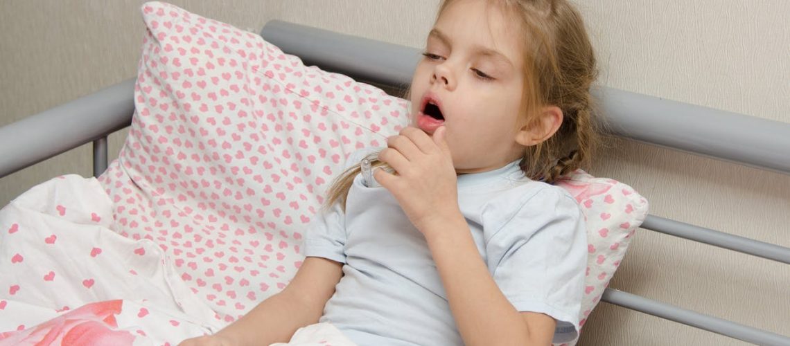 Mon enfant a une pneumonie : comment le soigner ? Mon enfant a une pneumonie : comment le soigner ?